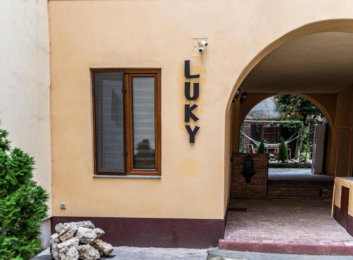 Luky 12 Apartment บราชอฟ ภายนอก รูปภาพ