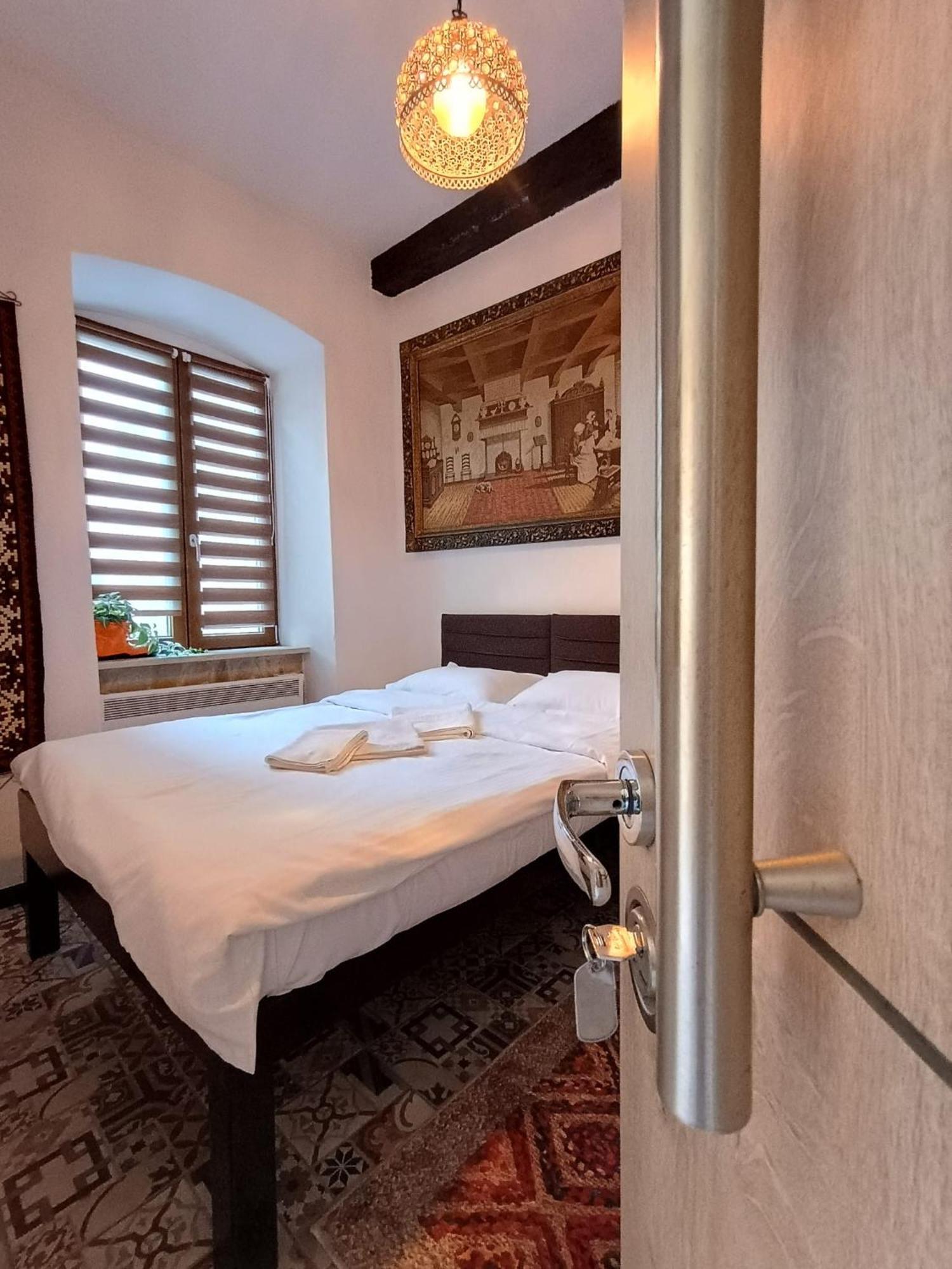 Luky 12 Apartment บราชอฟ ภายนอก รูปภาพ